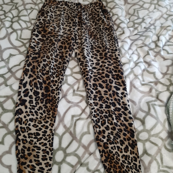 Leopard pants - Picture 1 of 4